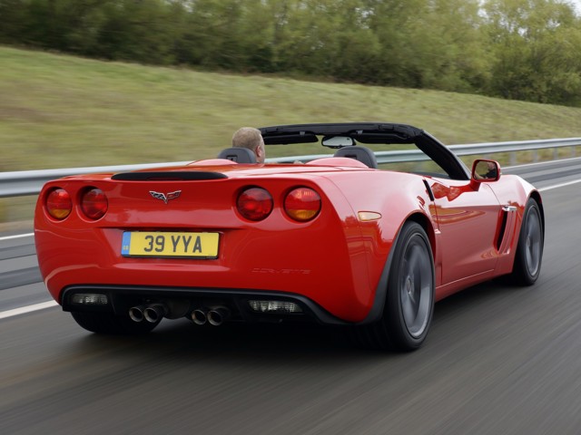 Chevrolet Corvette Convertible photo 21