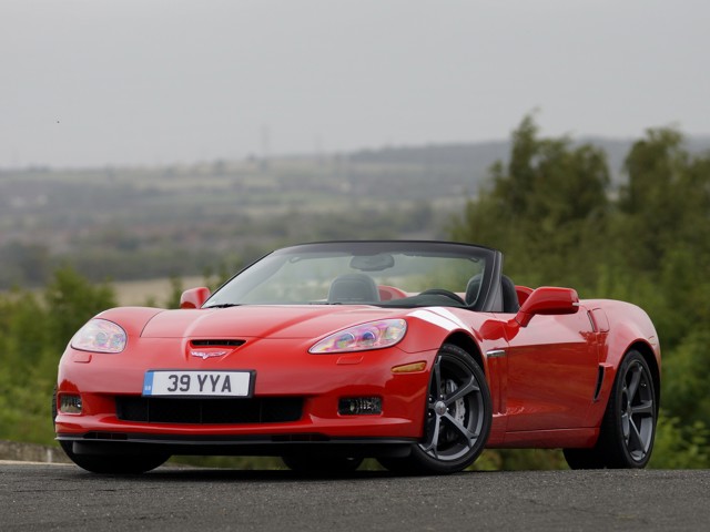 Chevrolet Corvette Convertible photo 23