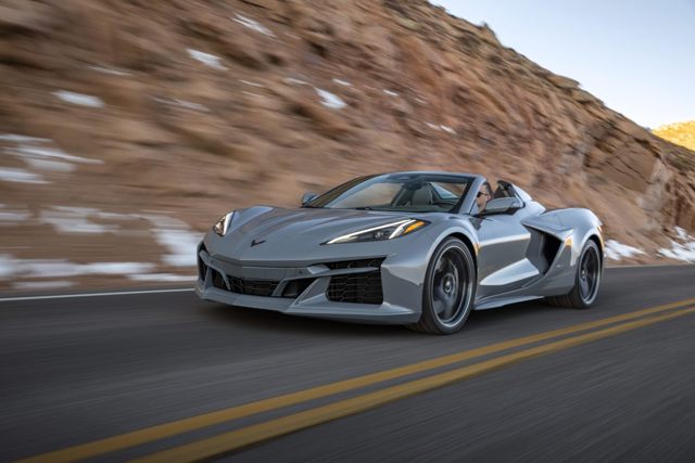 Chevrolet Corvette Convertible photo 9