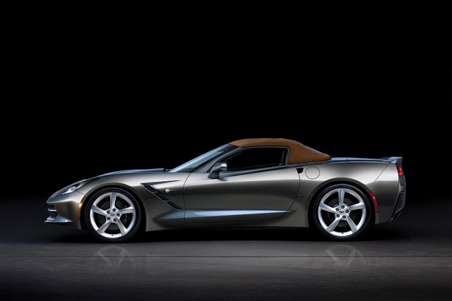 Chevrolet Corvette Convertible photo 13