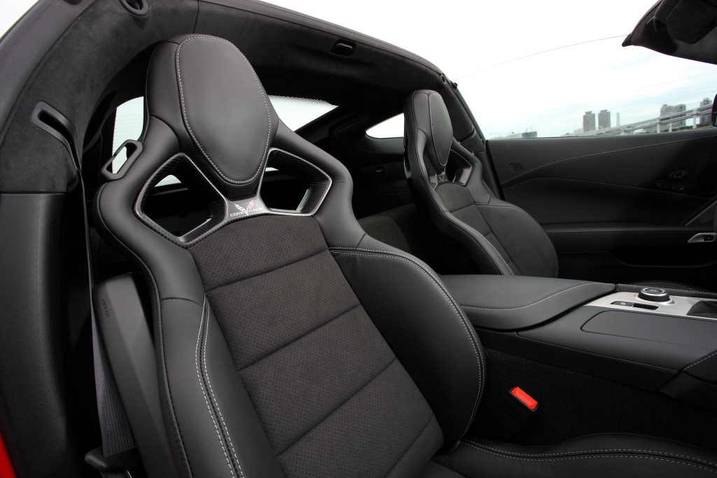 Chevrolet Corvette Convertible photo 78