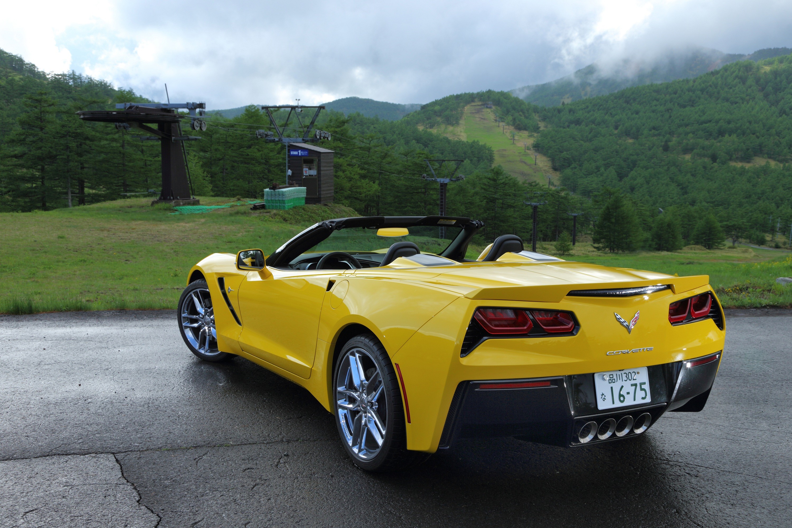 Chevrolet Corvette Convertible photo 29