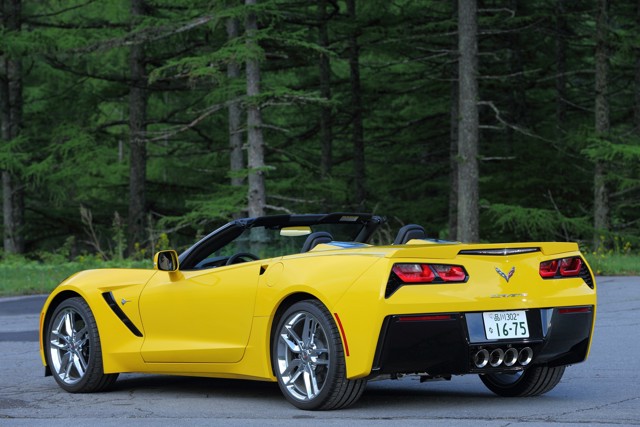 Chevrolet Corvette Convertible photo 32