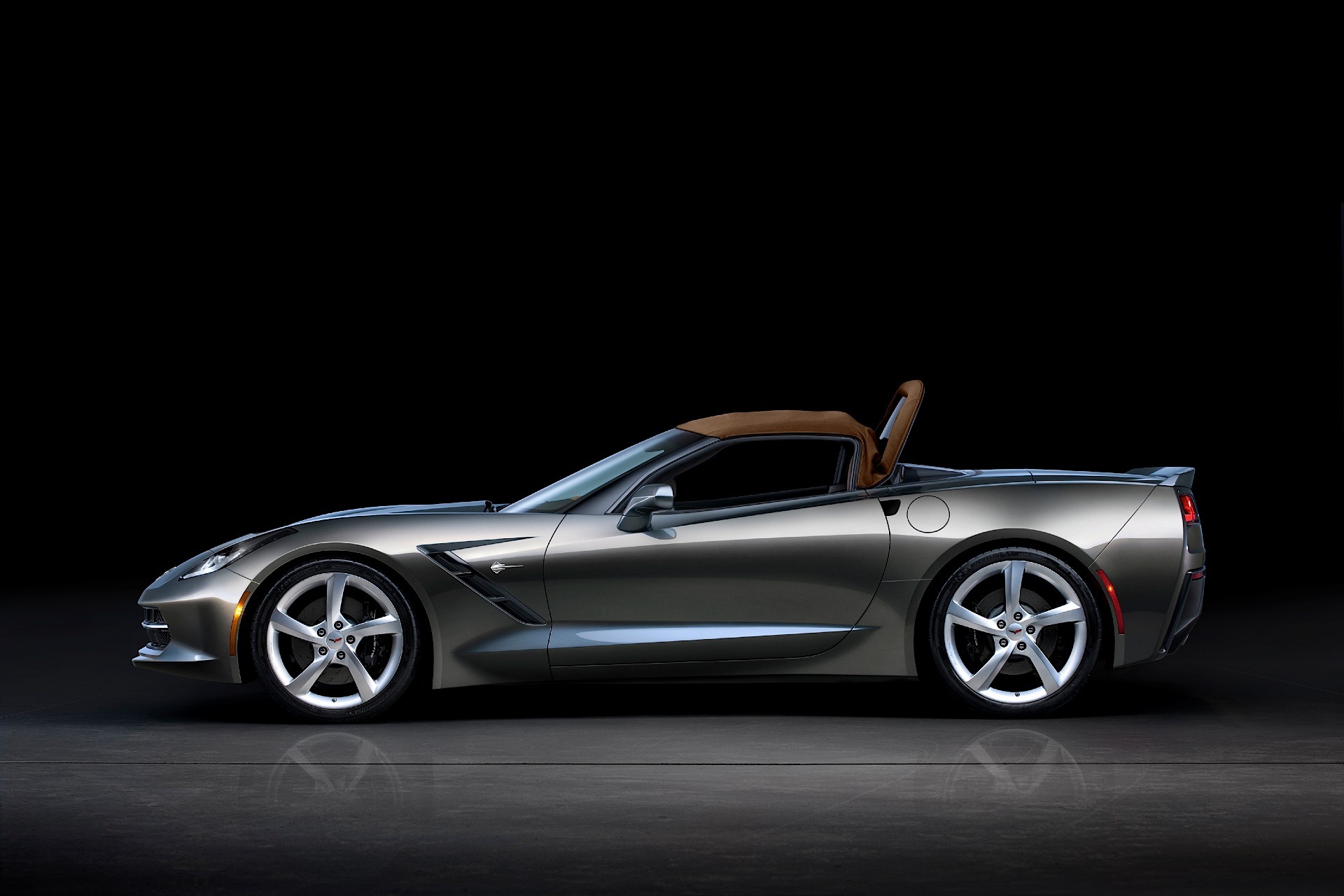 Chevrolet Corvette Convertible photo 5