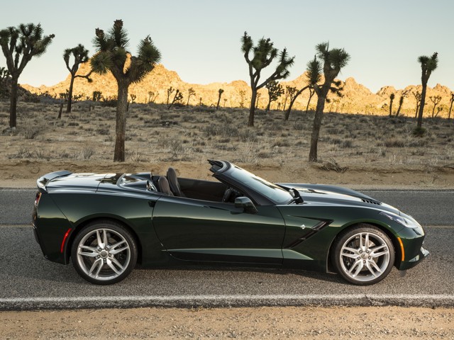 Chevrolet Corvette Convertible photo 59