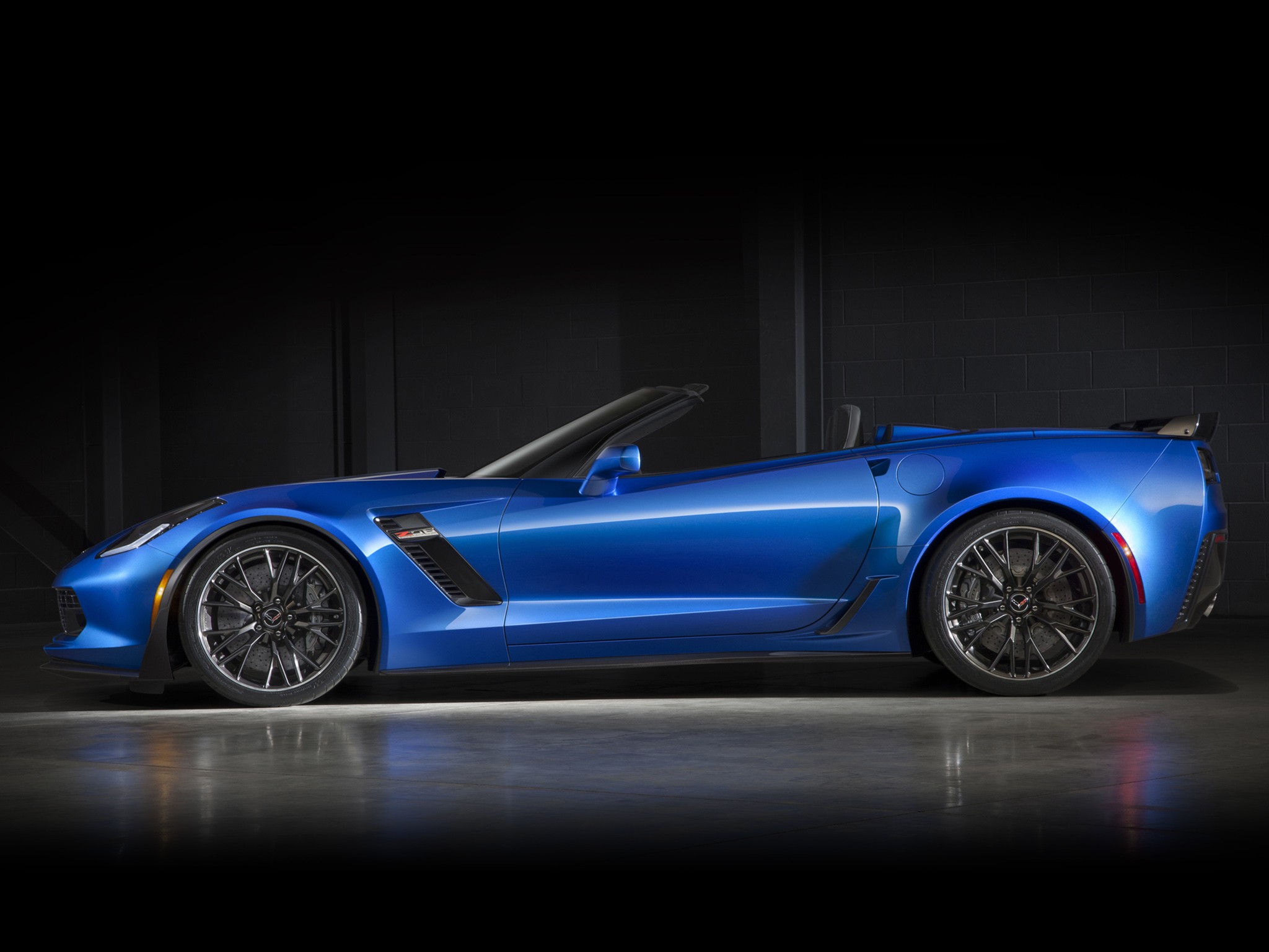 Chevrolet Corvette Convertible photo 69