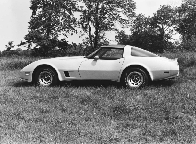 Chevrolet Corvette Coupe foto 9