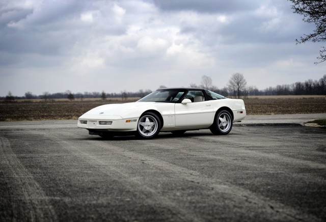 Chevrolet Corvette Coupe Foto 15