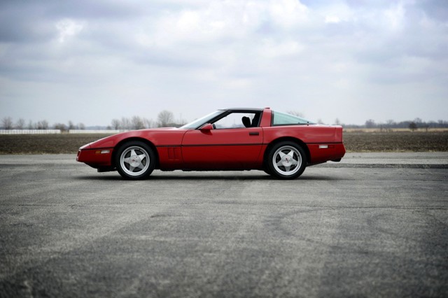 Chevrolet Corvette Coupe Foto 16