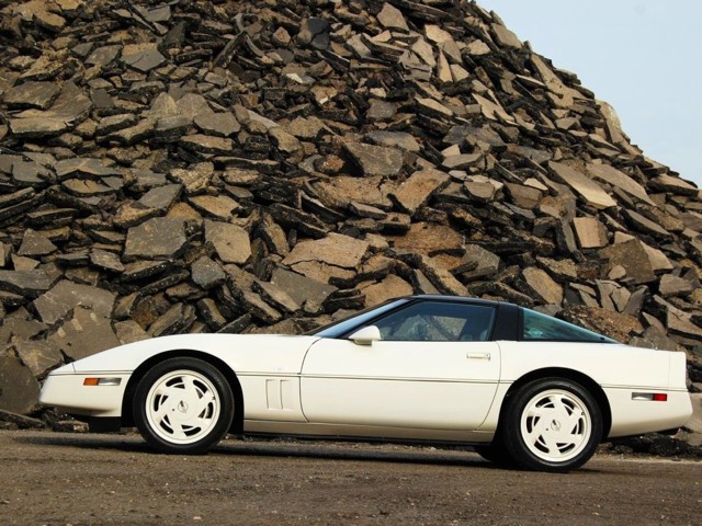 Chevrolet Corvette Coupe Foto 31