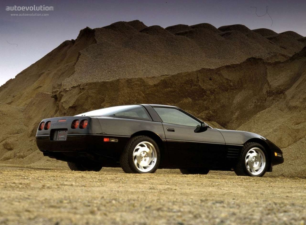 Chevrolet Corvette Coupe photo 4