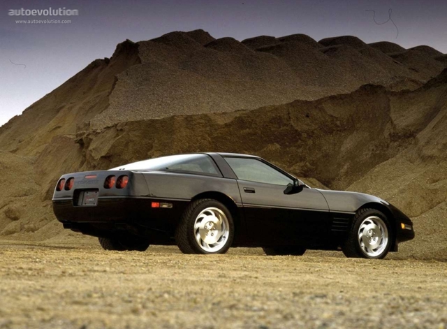 Chevrolet Corvette Coupe Foto 4