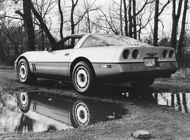 Chevrolet Corvette Coupe Foto 6