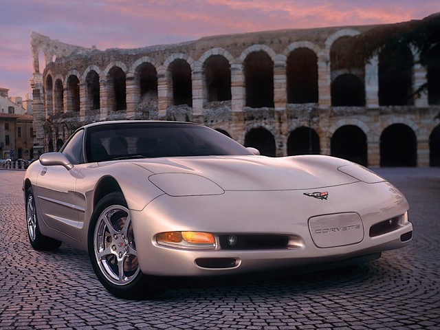 Chevrolet Corvette Coupe Foto 10
