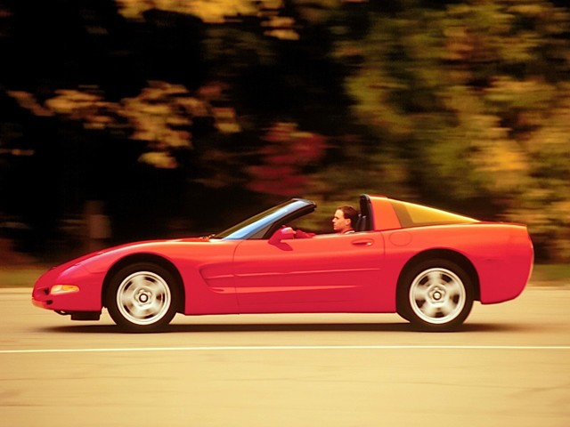 Chevrolet Corvette Coupe Foto 12