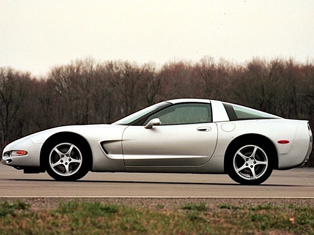 Chevrolet Corvette Coupe Foto 13