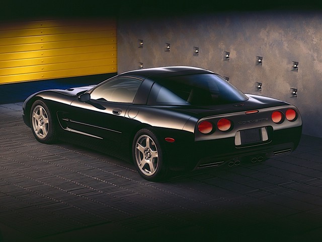 Chevrolet Corvette Coupe Foto 15