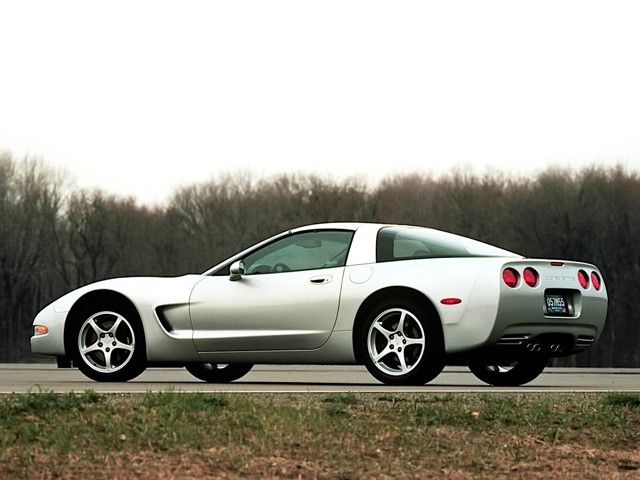 Chevrolet Corvette Coupe Foto 31