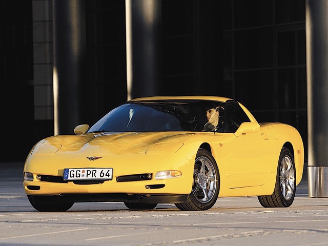 Chevrolet Corvette Coupe Foto 32