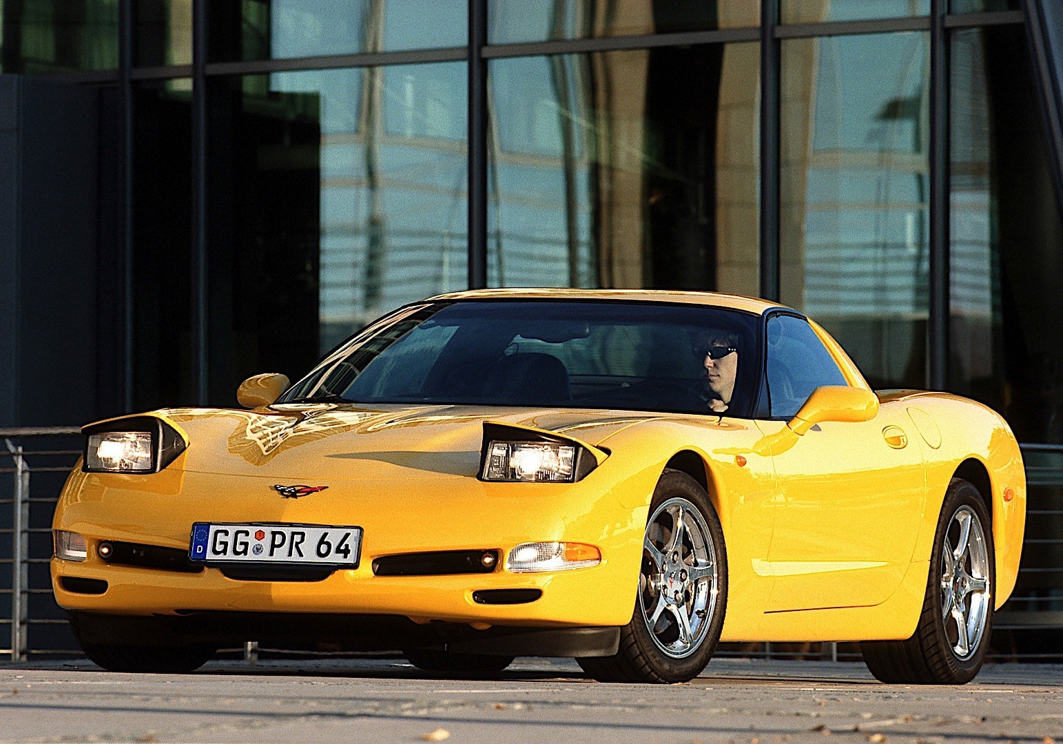 Chevrolet Corvette Coupe photo 7