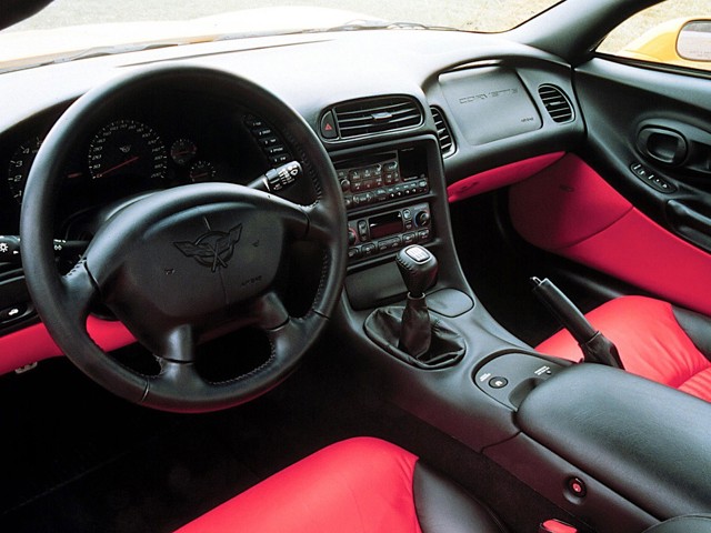 Chevrolet Corvette Coupe Foto 24