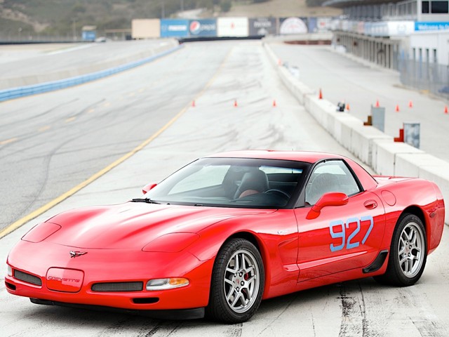 Chevrolet Corvette Coupe Foto 14