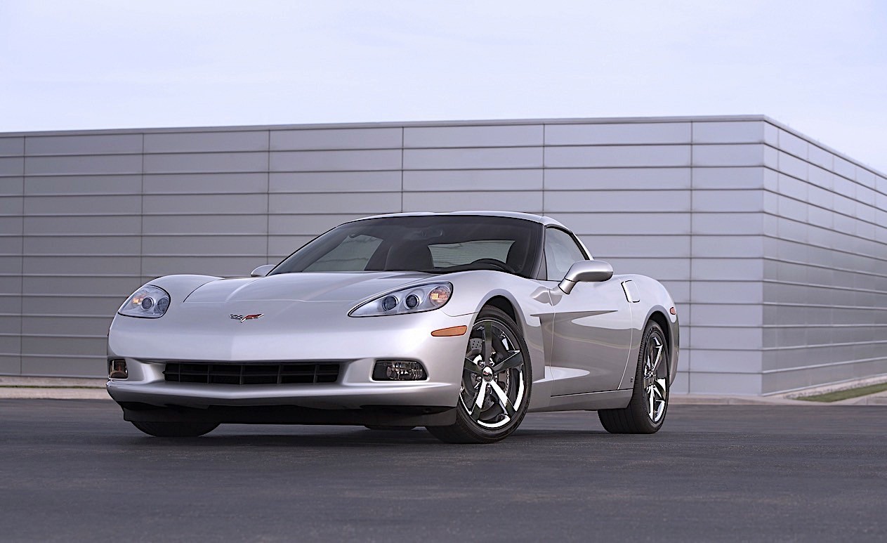 Chevrolet Corvette Coupe photo 10