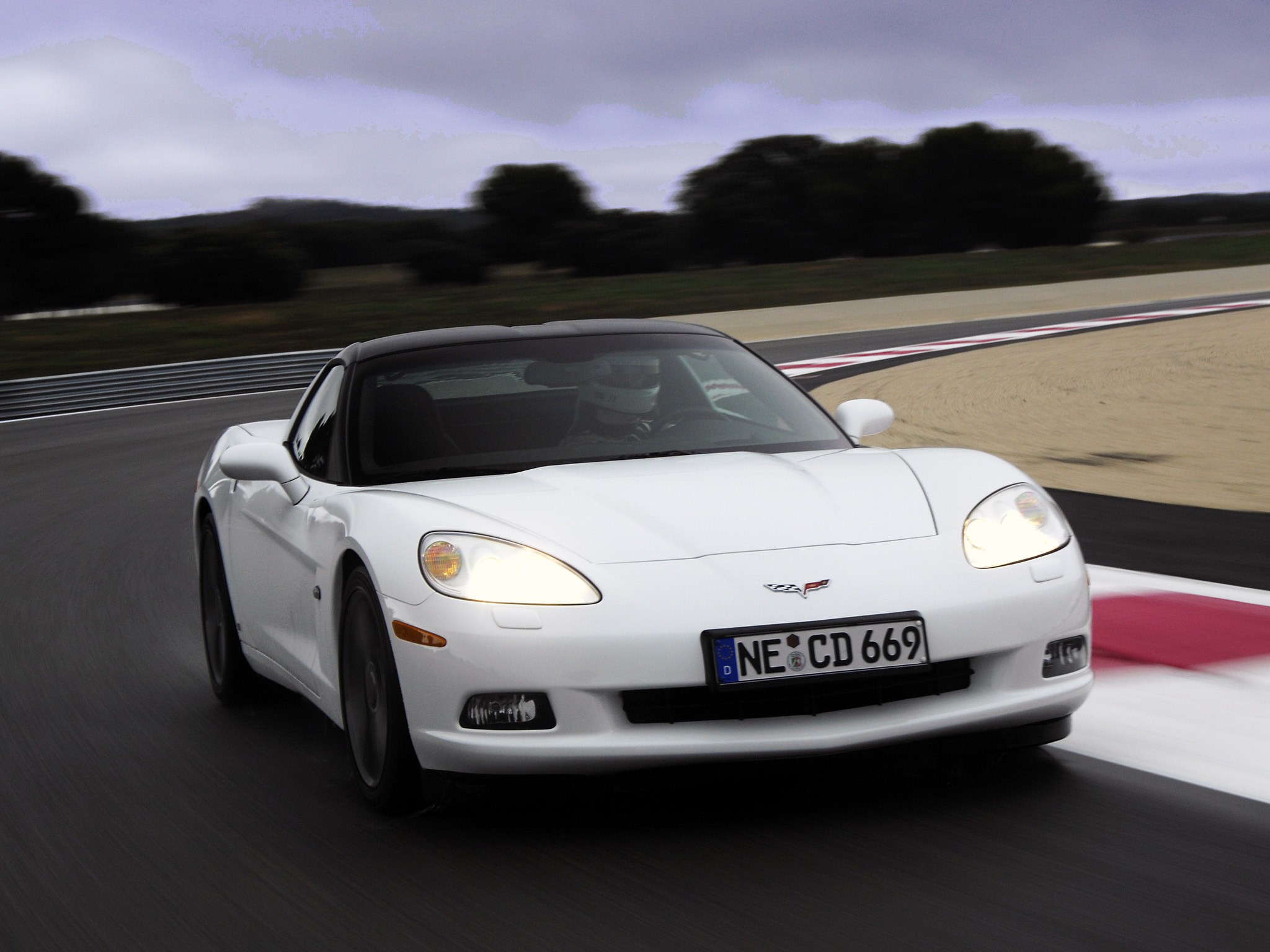 Chevrolet Corvette Coupe photo 20