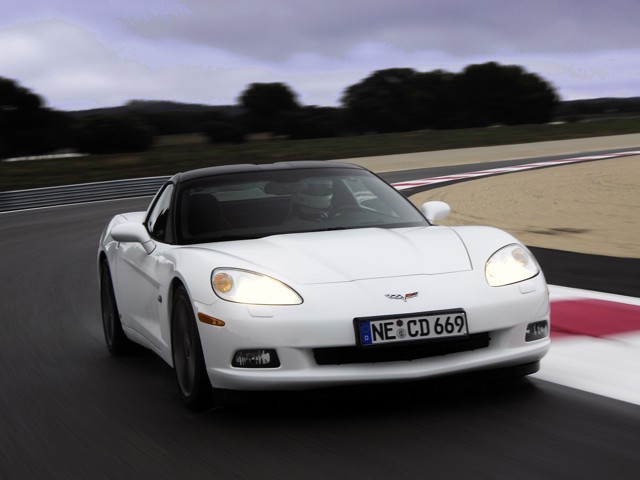 Chevrolet Corvette Coupe photo 20