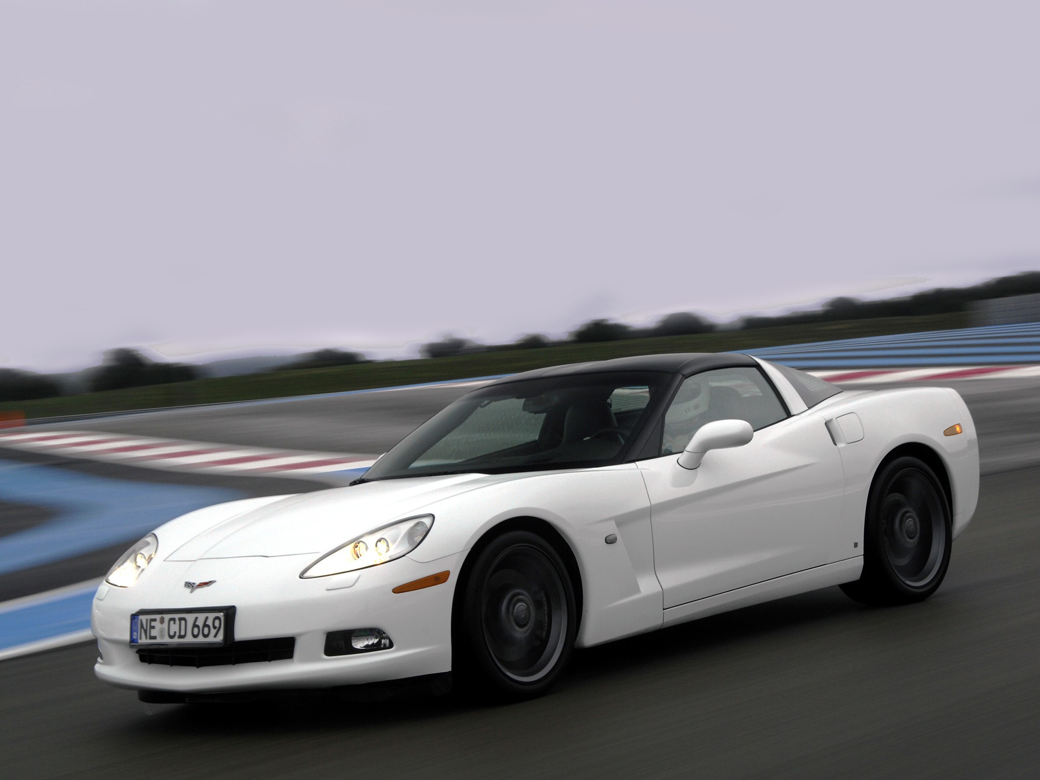 Chevrolet Corvette Coupe photo 21