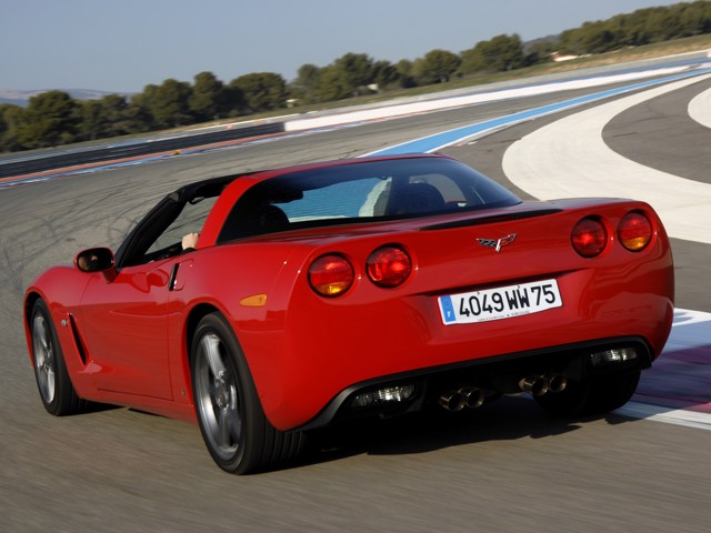 Chevrolet Corvette Coupe photo 36