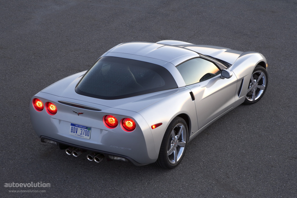 Chevrolet Corvette Coupe photo 2