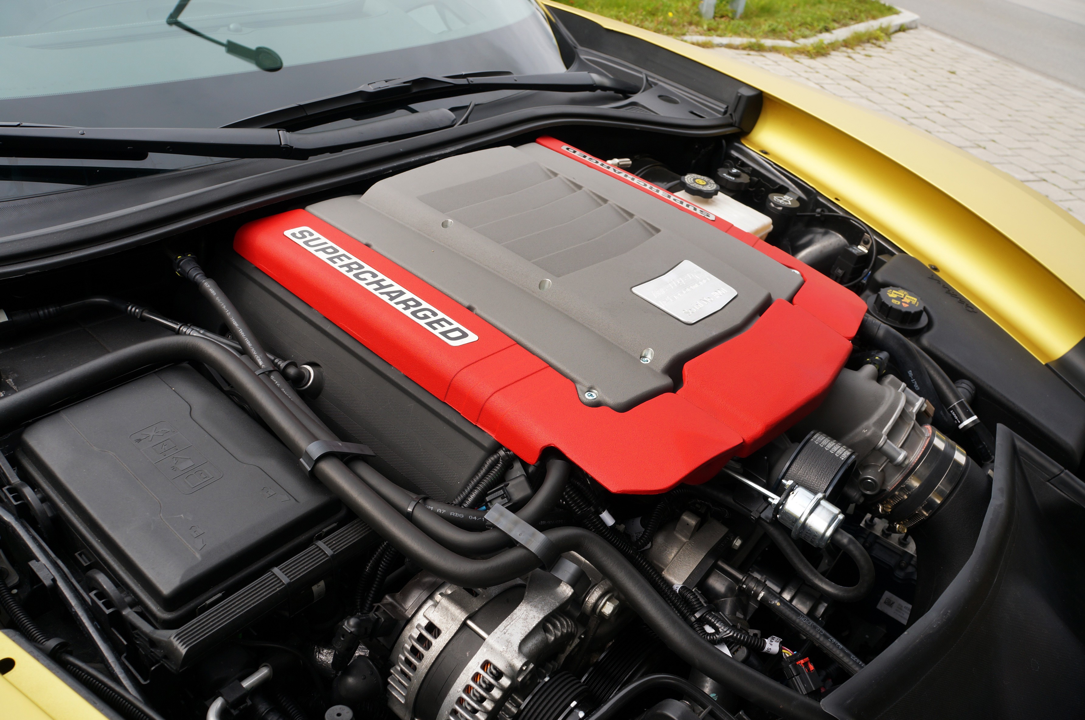 Chevrolet Corvette Coupe photo 75