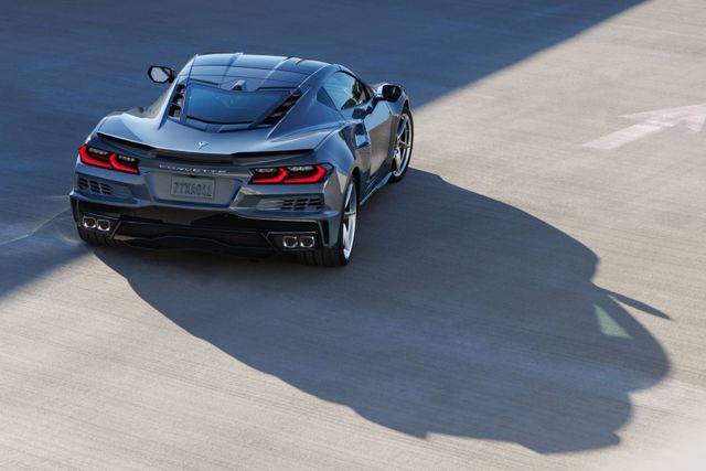 Chevrolet Corvette Coupe photo 31