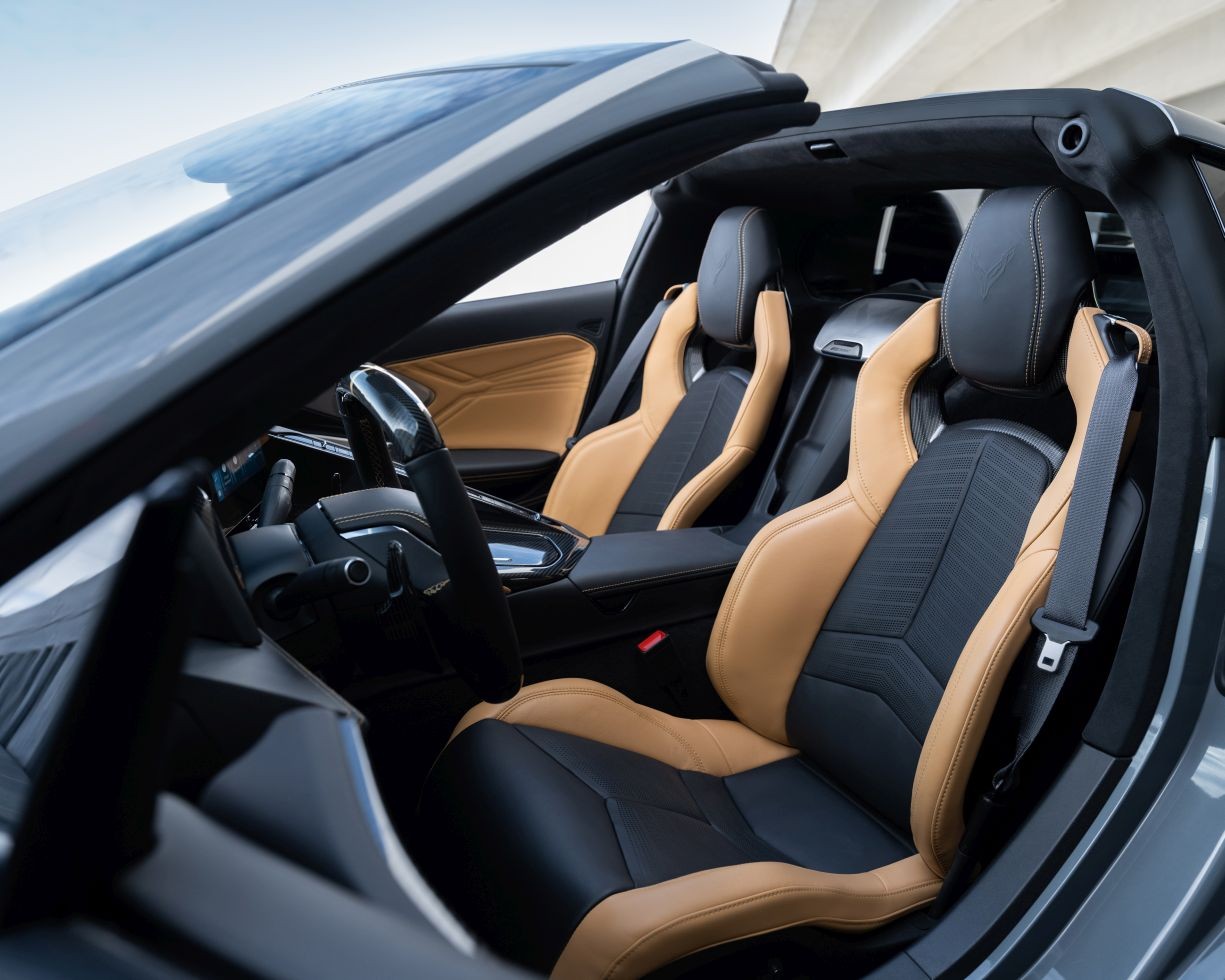 Chevrolet Corvette Coupe photo 35