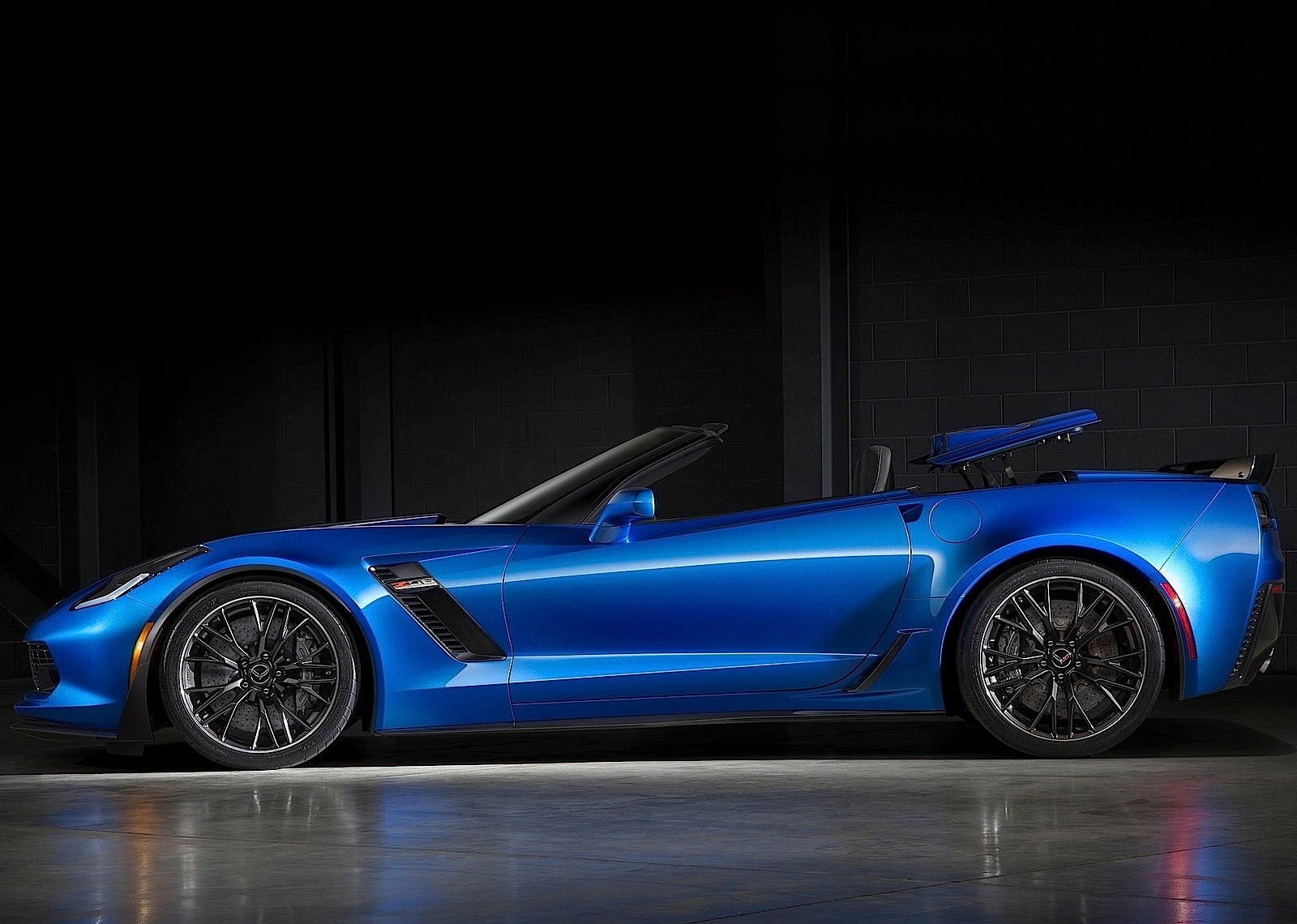 Chevrolet Corvette Z06 Convertible photo 26