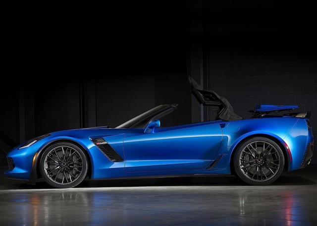 Chevrolet Corvette Z06 Convertible photo 27