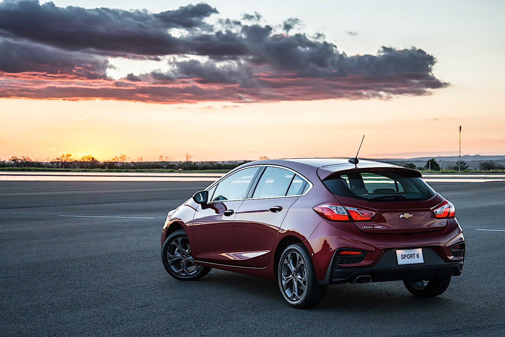 Chevrolet Cruze - 5 Doors photo 13