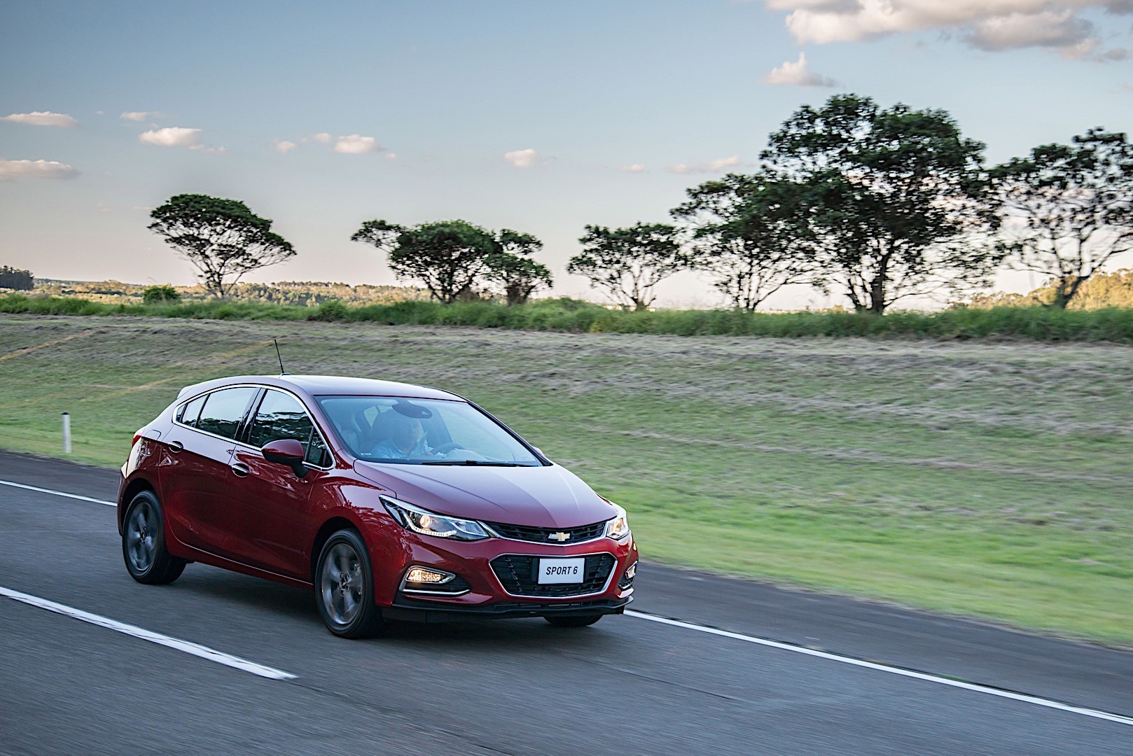 Chevrolet Cruze - 5 Doors photo 27