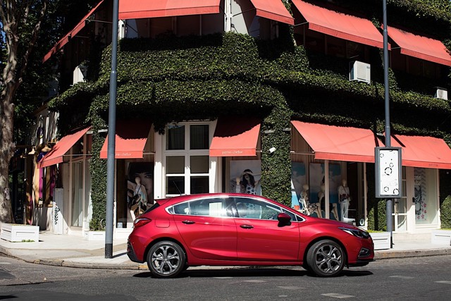 Chevrolet Cruze - 5 Doors photo 28