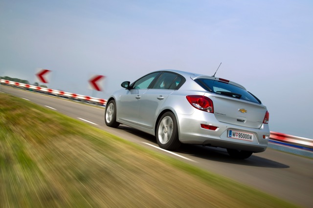 Chevrolet Cruze - 5 Doors photo 3