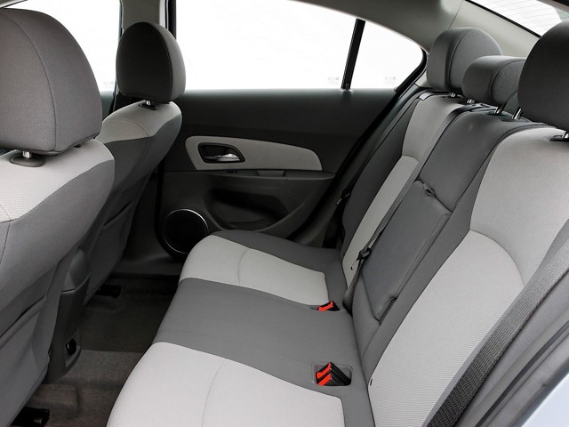Chevrolet Cruze photo 79