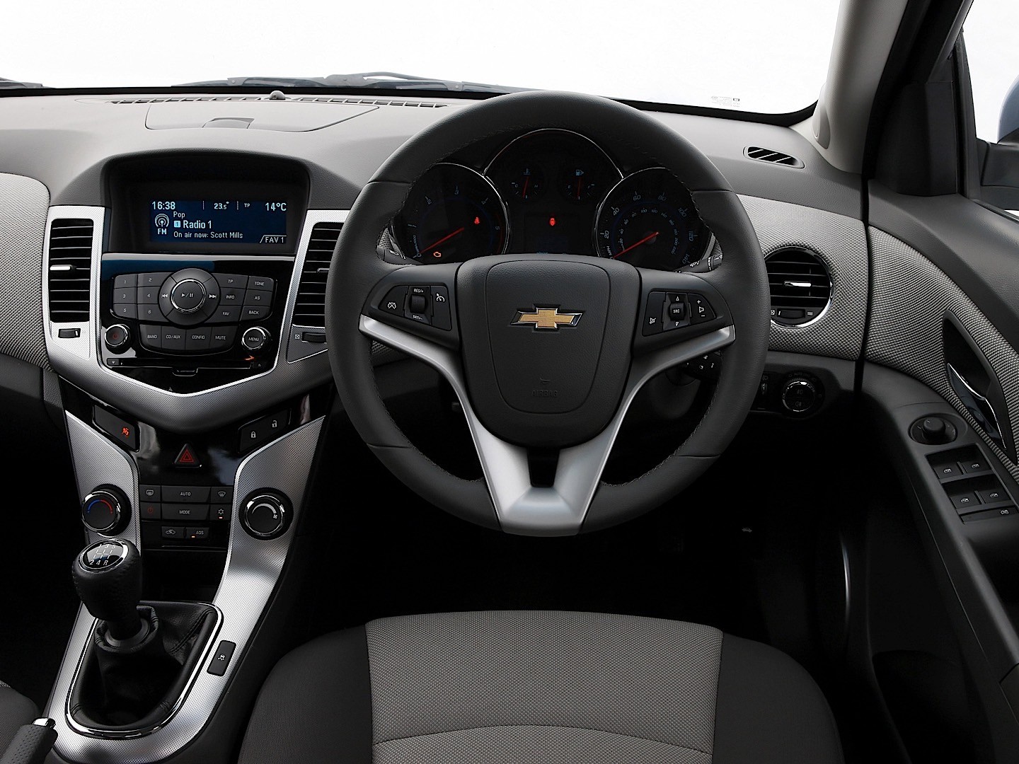 Chevrolet Cruze photo 84
