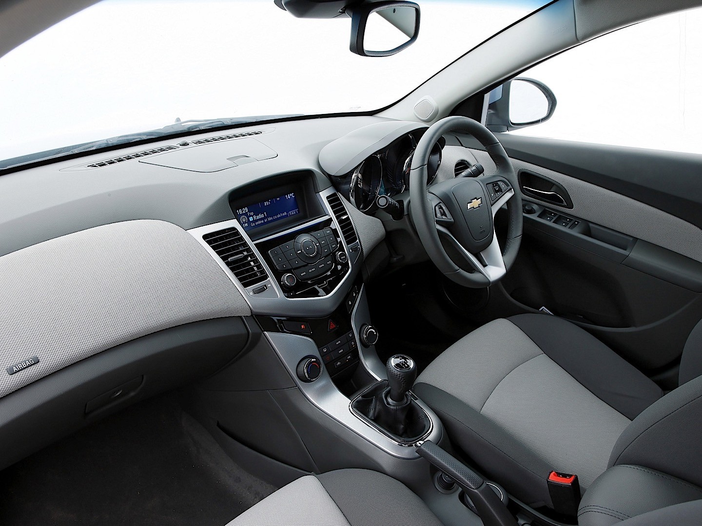 Chevrolet Cruze photo 85