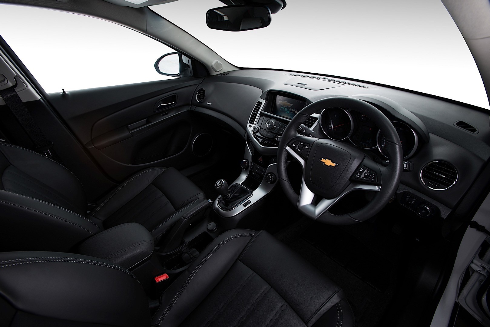 Chevrolet Cruze photo 89