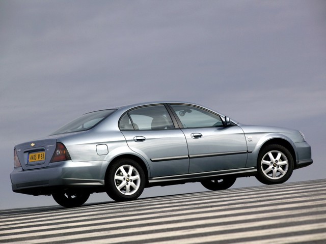 Chevrolet Evanda photo 10