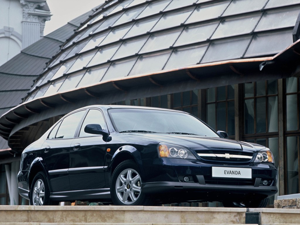 Chevrolet Evanda photo 12