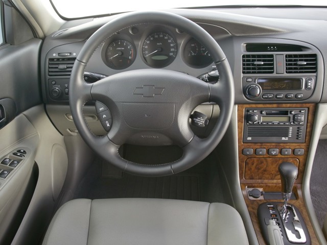 Chevrolet Evanda photo 22