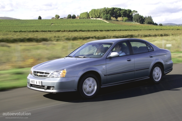 Chevrolet Evanda photo 2