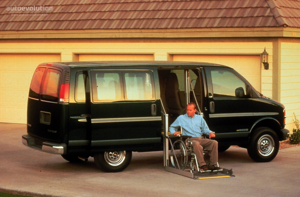Chevrolet Express photo 4